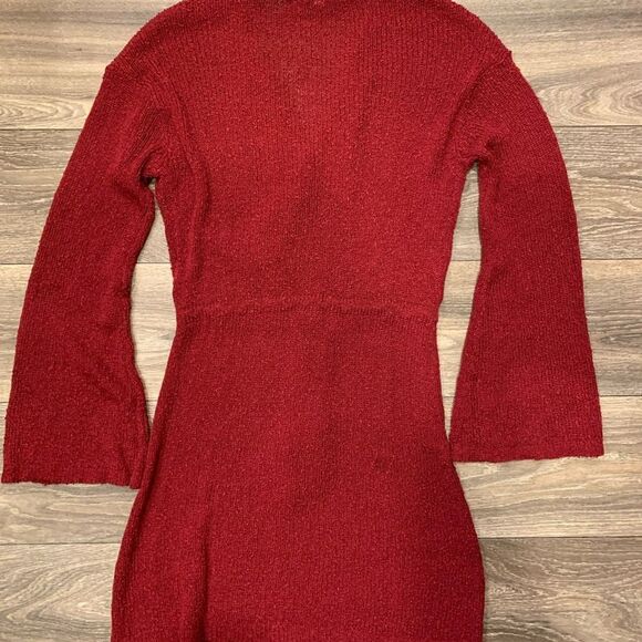 L*Space NWT sweater tunic with bell sleeves.  Size: S.  Ties at the waist - Picture 3 of 3